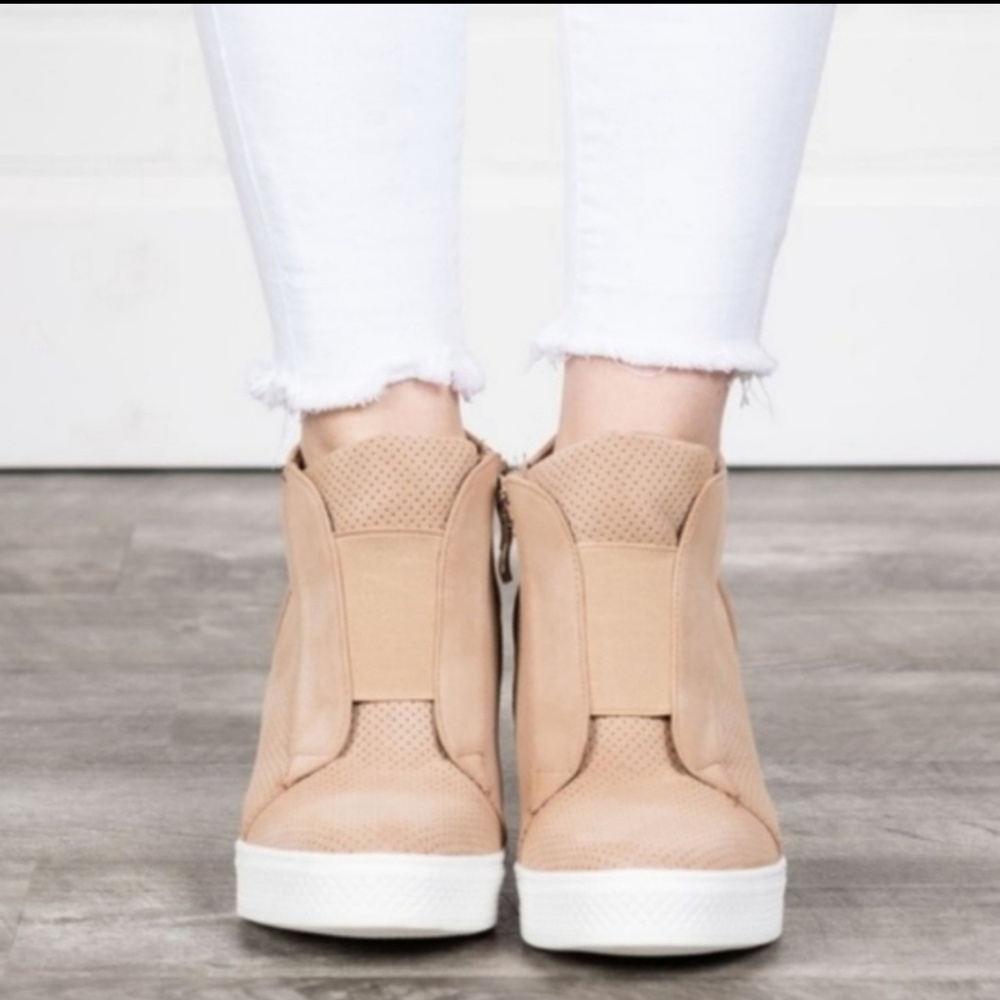 CCOCCI Round Toe Wedge Sneakers Nude Sizes 7.5 9 - Picture 3 of 4